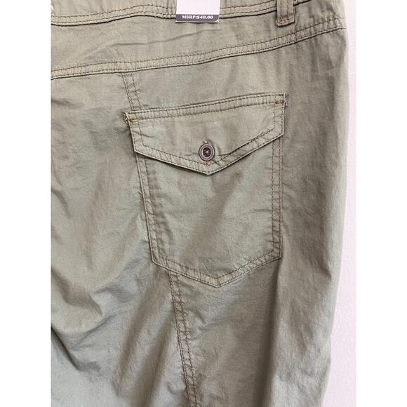 New with Tags Women's Olive Green Bermuda Shorts - Picture 7 of 13